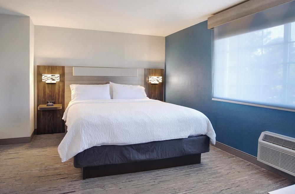 Holiday Inn Express Portland East - Troutdale by IHG photo 42