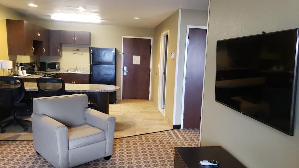 Microtel Inn & Suites By Wyndham Pecos photo 7