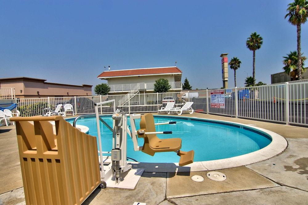 Motel 6 West Sacramento, CA photo 22