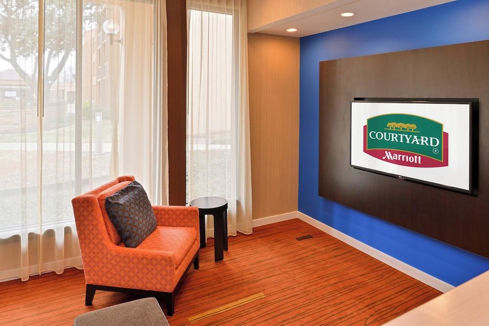 Courtyard by Marriott Dallas Northwest photo 39