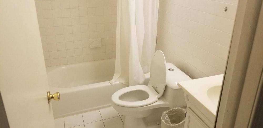 Tomac Motor Inn photo 15