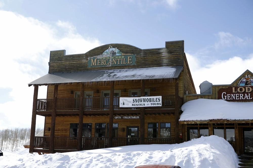 Daniels Summit Lodge photo 37