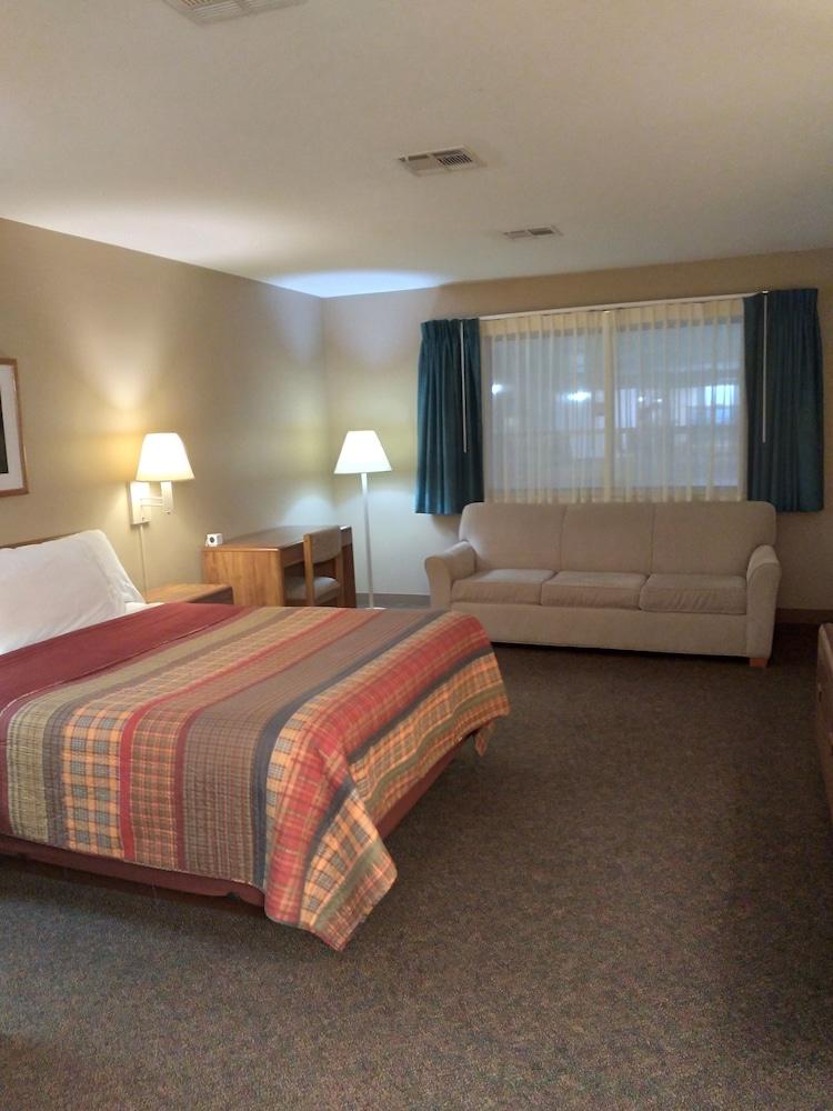 Cedarberry Inn photo 37
