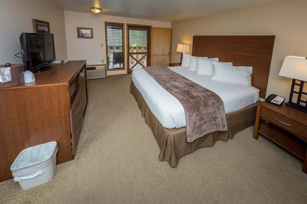 Nisqually Lodge photo 46