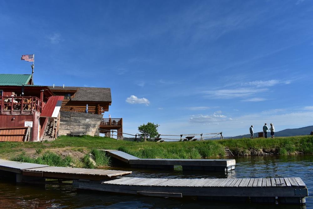 Lake View Suites photo 11