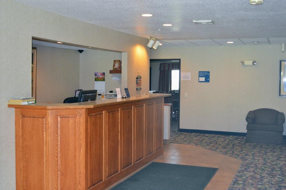 Colfax Inn photo 36