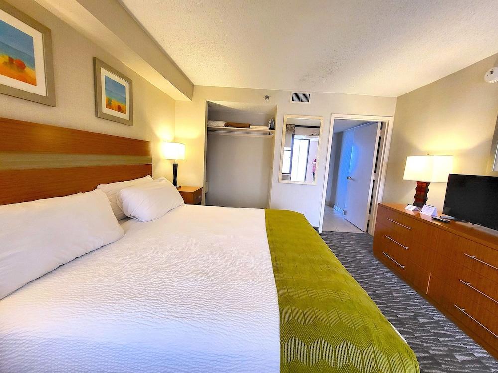 The Barclay Towers Resort Hotel photo 10