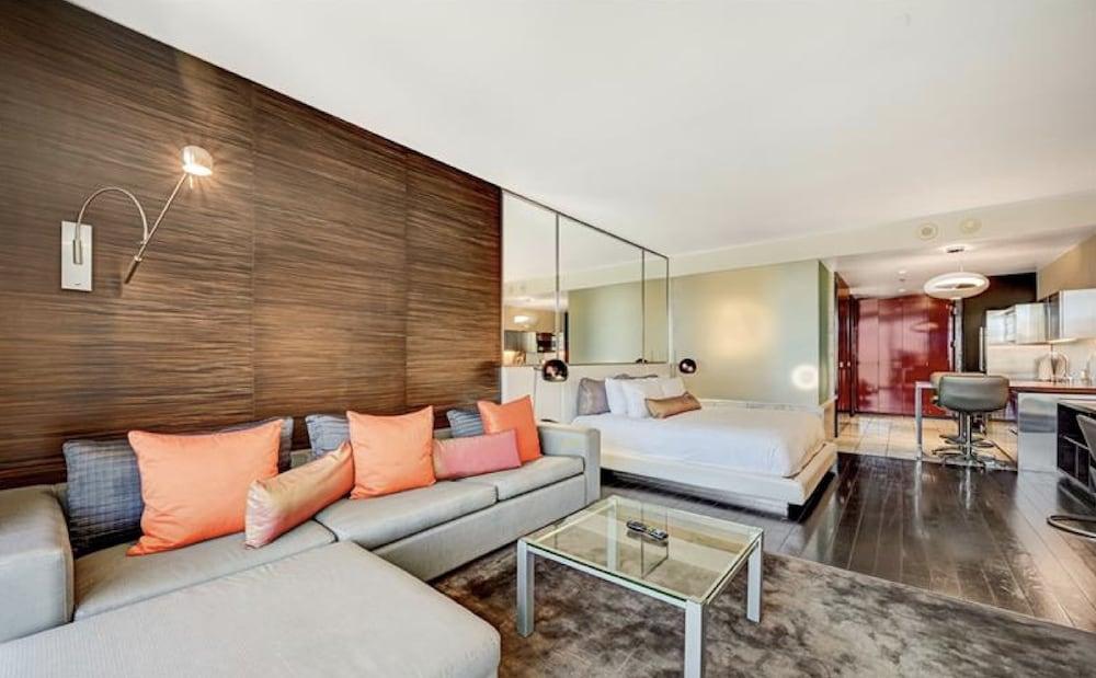 Palms Place Vacation Suites Collection photo 33
