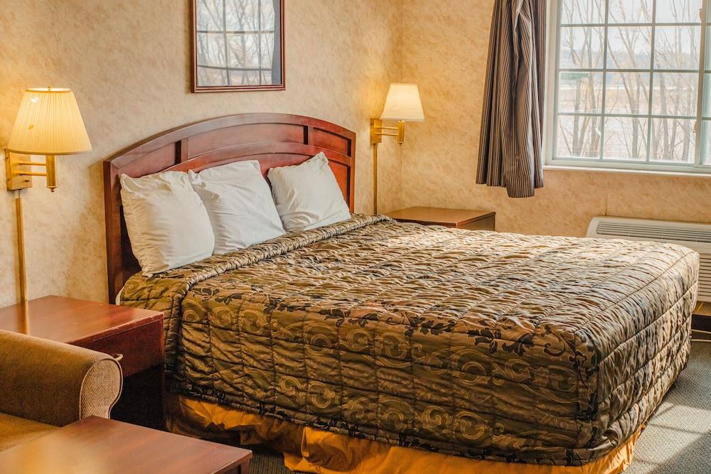 Colfax Inn photo 55