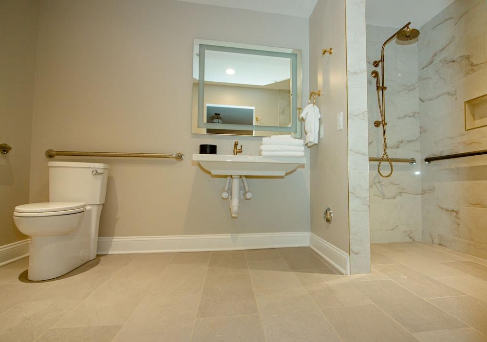 The Colonial Inn, an Ascend Collection Hotel photo 11