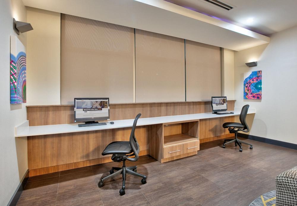 Holiday Inn DFW South by IHG photo 25