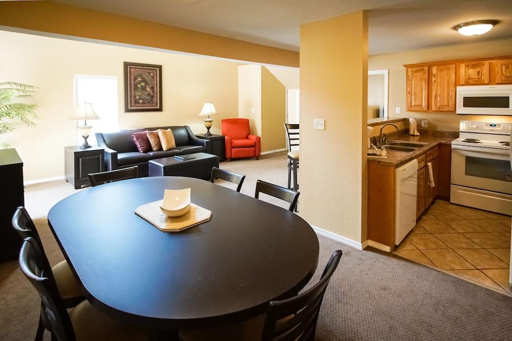The Townhouses photo 7
