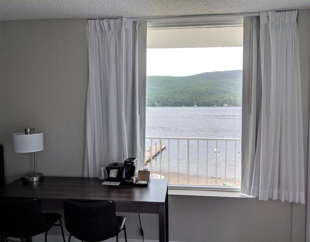 Lakefront Terrace Resort photo 6