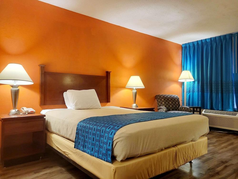 Howard Johnson BY Wyndham Hannibal photo 9