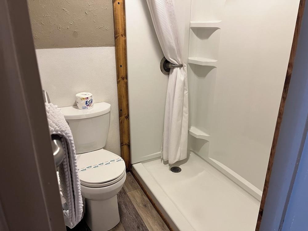 Lincoln Lodge photo 15
