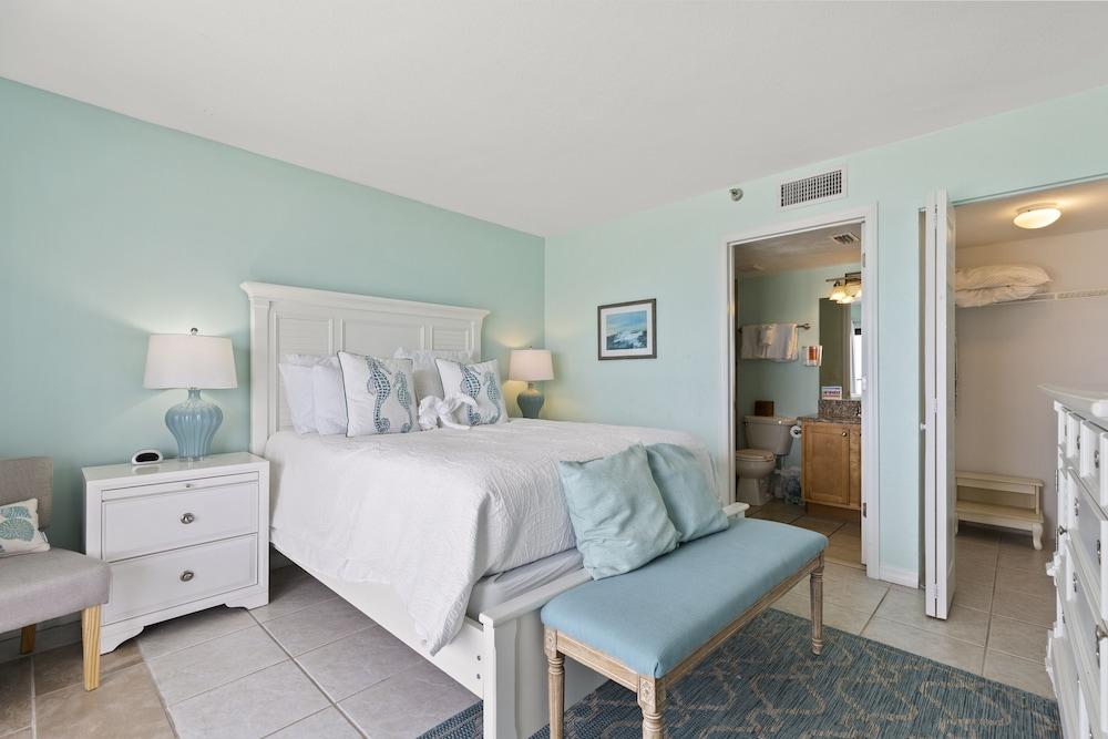 Tropical Suites at Sunglow Resort photo 79