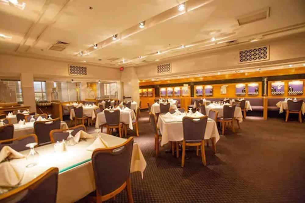 Somerset Inn photo 26