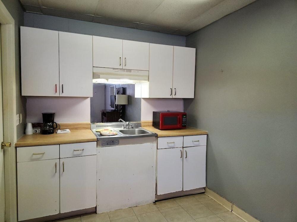 Executive Inn By OYO Queenville Mena photo 19