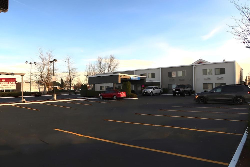 Economy Inn Auburn photo 4