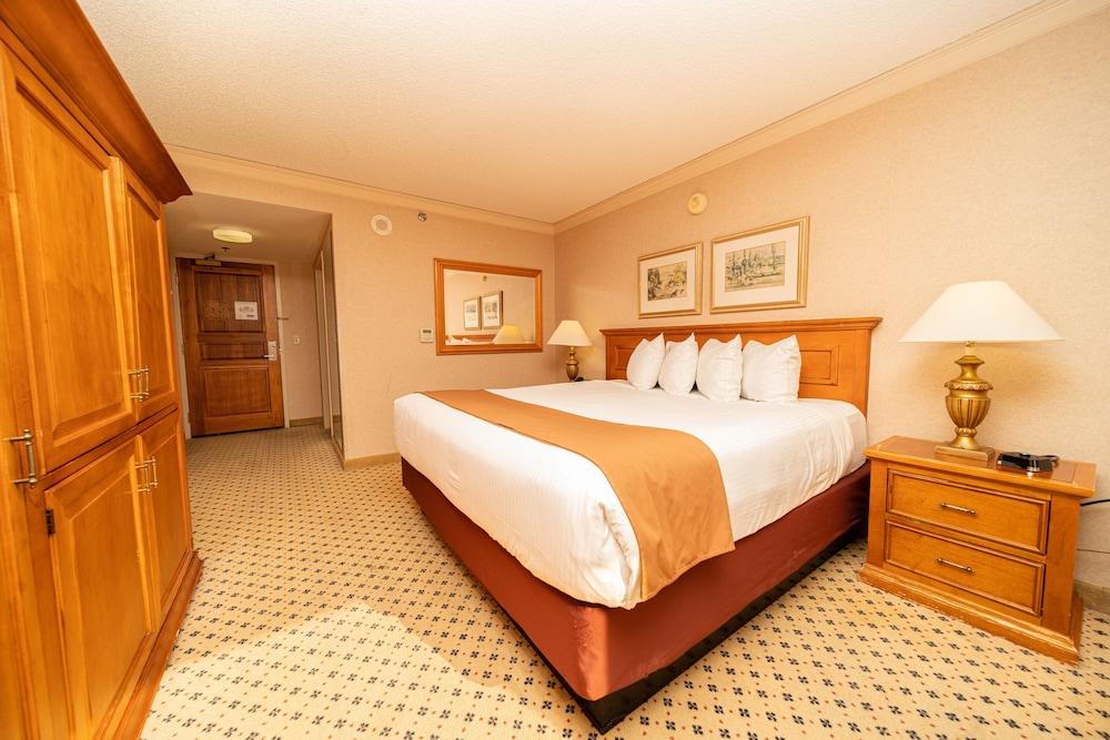 Reno Suites photo 34