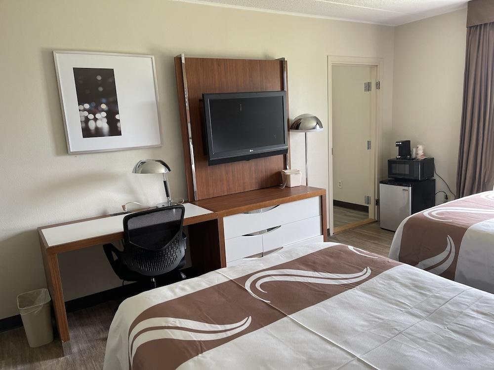 Quality Inn & Suites New Hartford - Utica photo 6