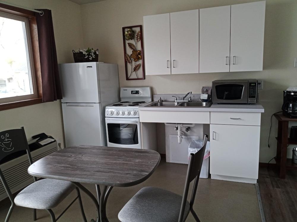 Lamplighter Cabins & Suites photo 46