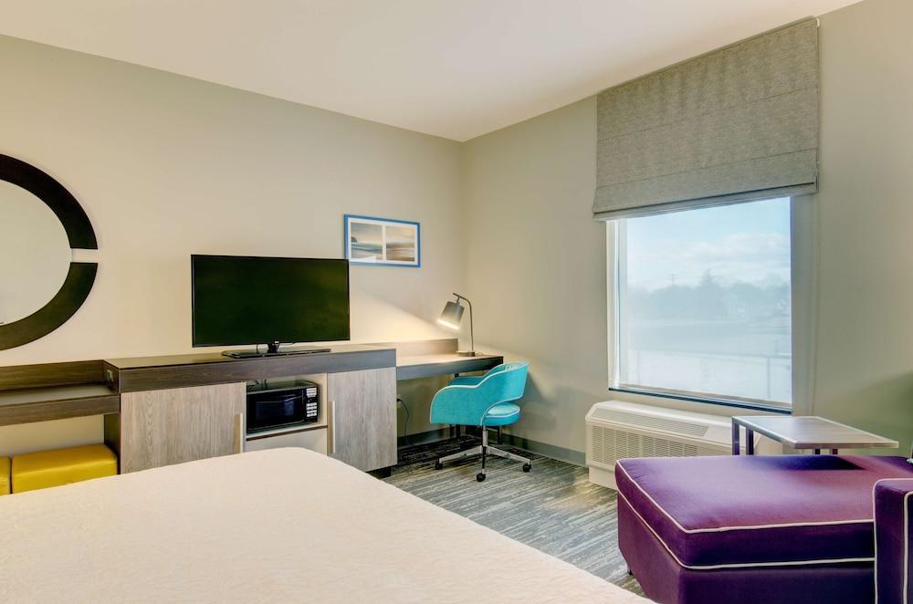 Hampton Inn & Suites Boston/Stoughton photo 12