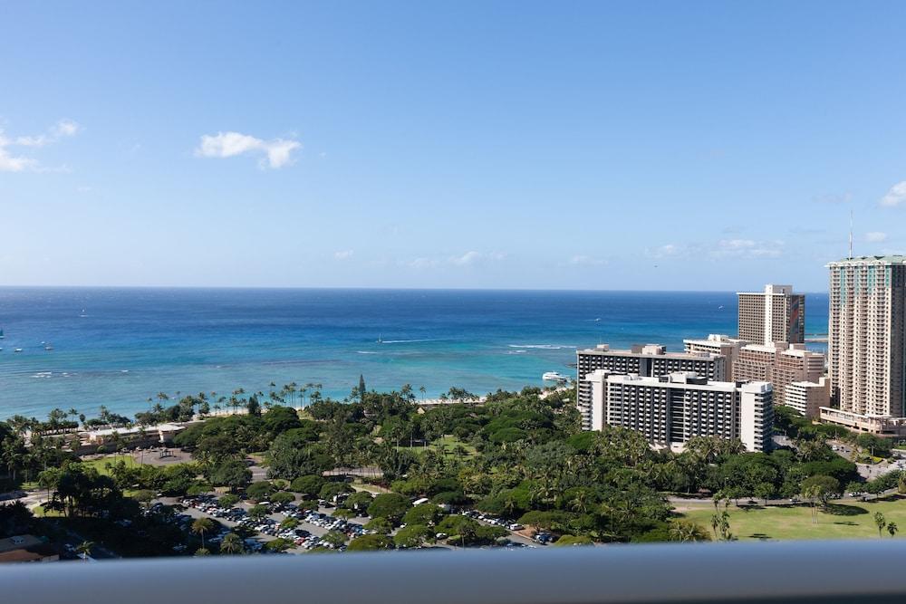 Real Select at the Ritz Carlton Residences, Waikiki Beach photo 93