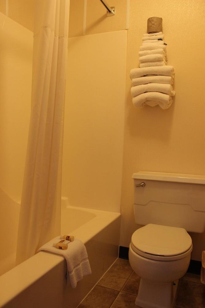 Budget Host Sundowner Motor Inn photo 6
