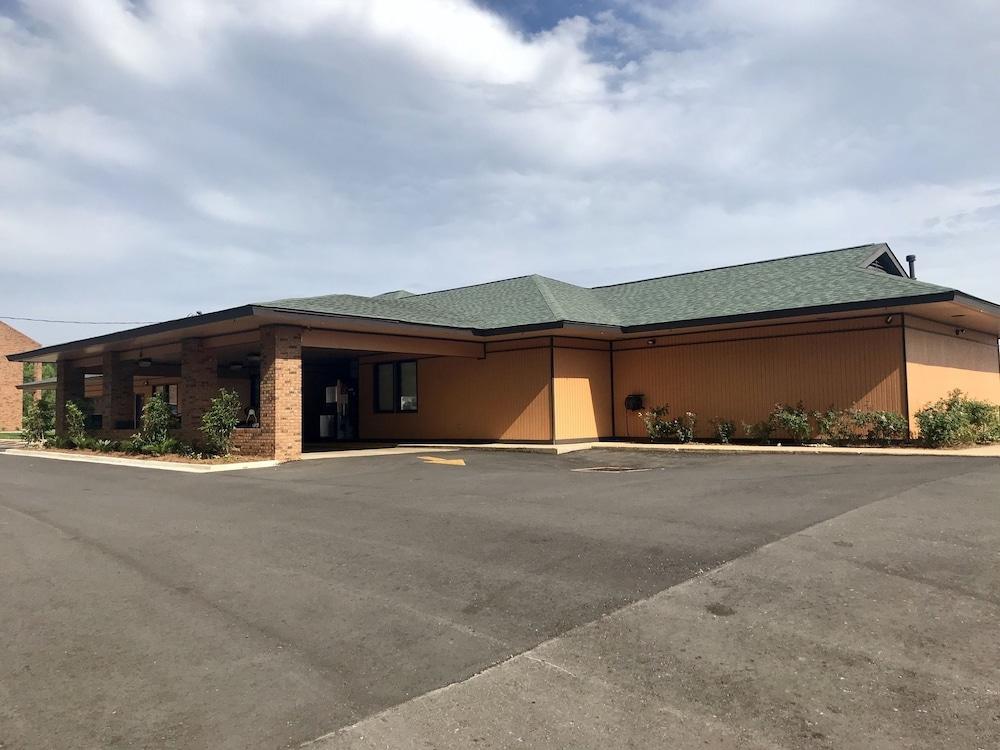 D'Arbonne Lake Motel photo 11