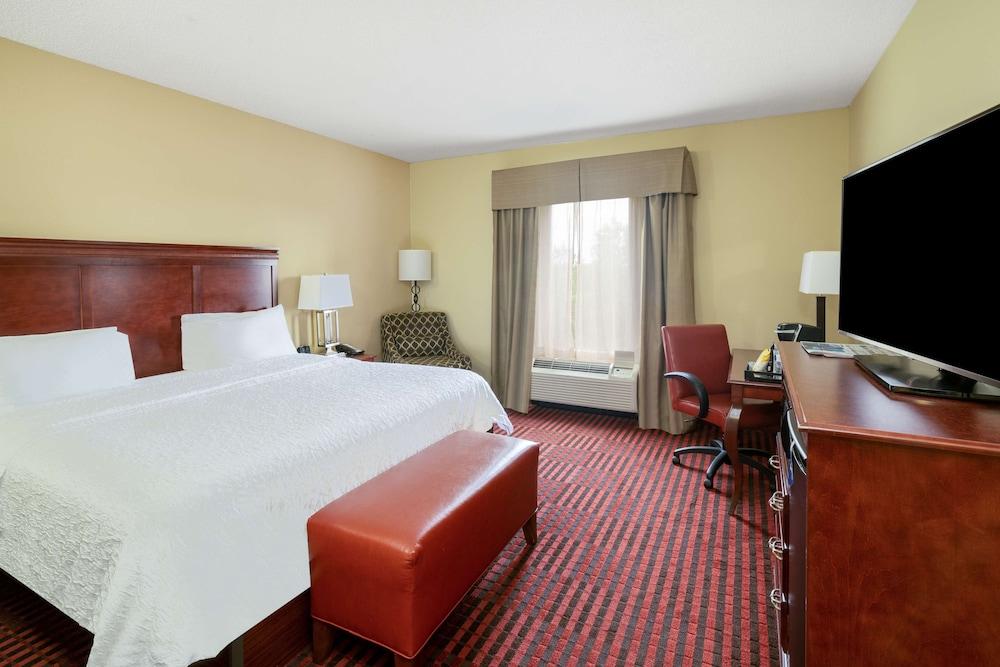 Hampton Inn Covington, GA photo 28