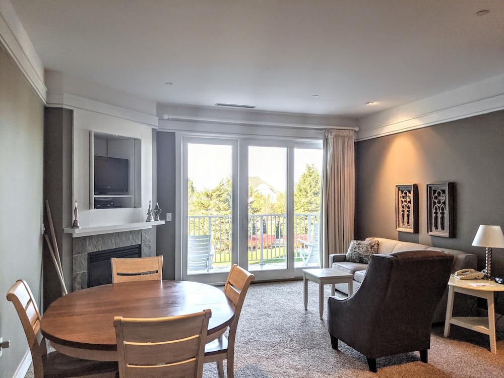 Village Suites Bay Harbor photo 41