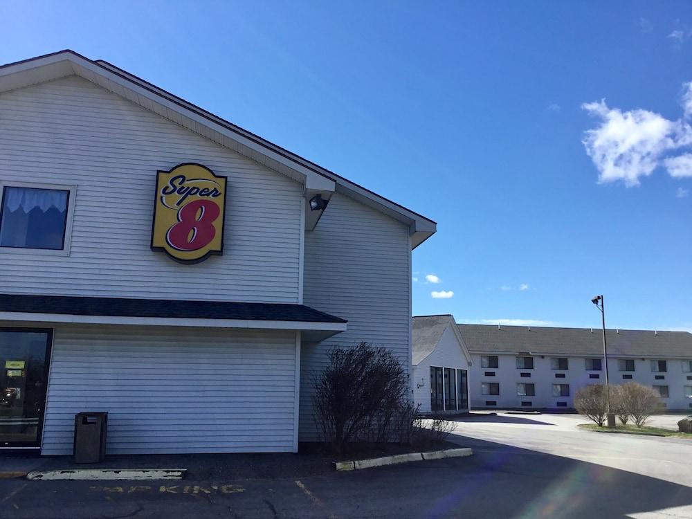 Super 8 by Wyndham Portland ME photo 24
