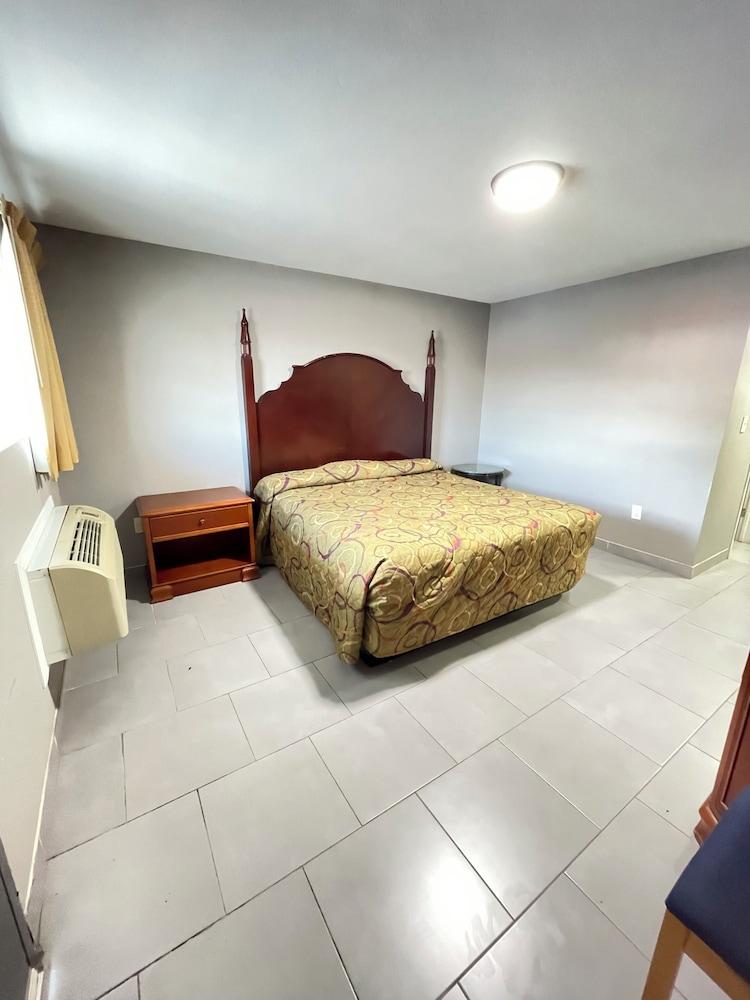 Westerner Motel photo 14
