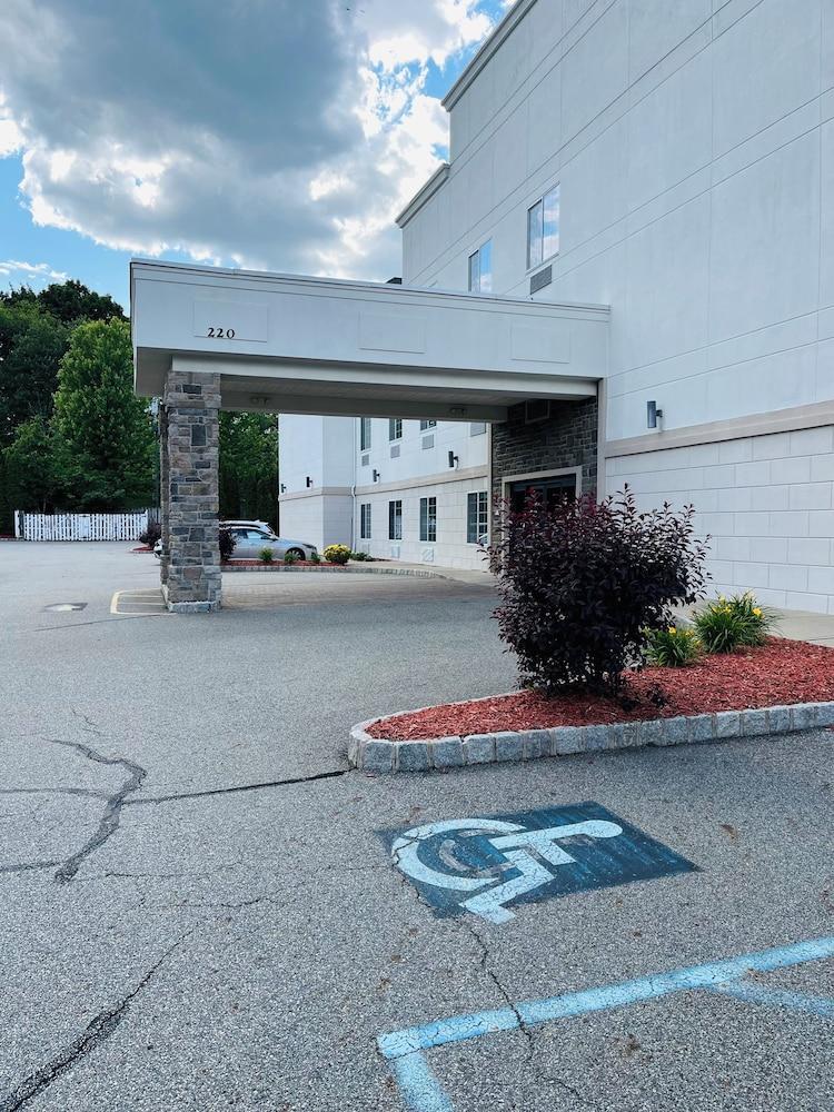 Garner Hotel Mahwah by IHG photo 18