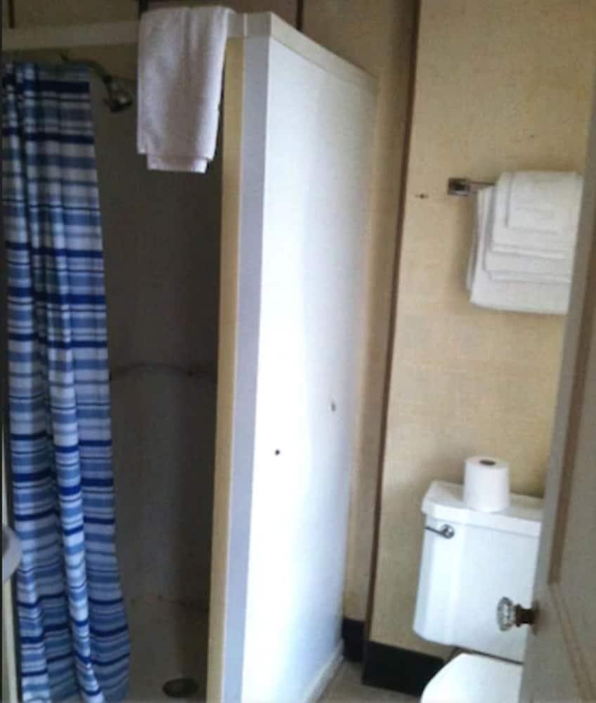 Airport Lodge photo 7