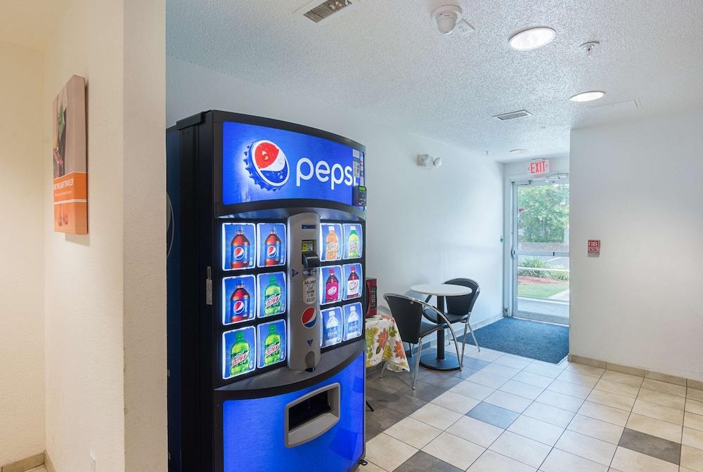 Motel 6 Columbia, SC - Fort Jackson Area photo 4