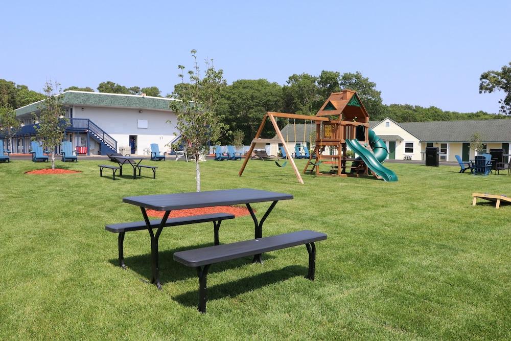 Sunbird Cape Cod Resort photo 10