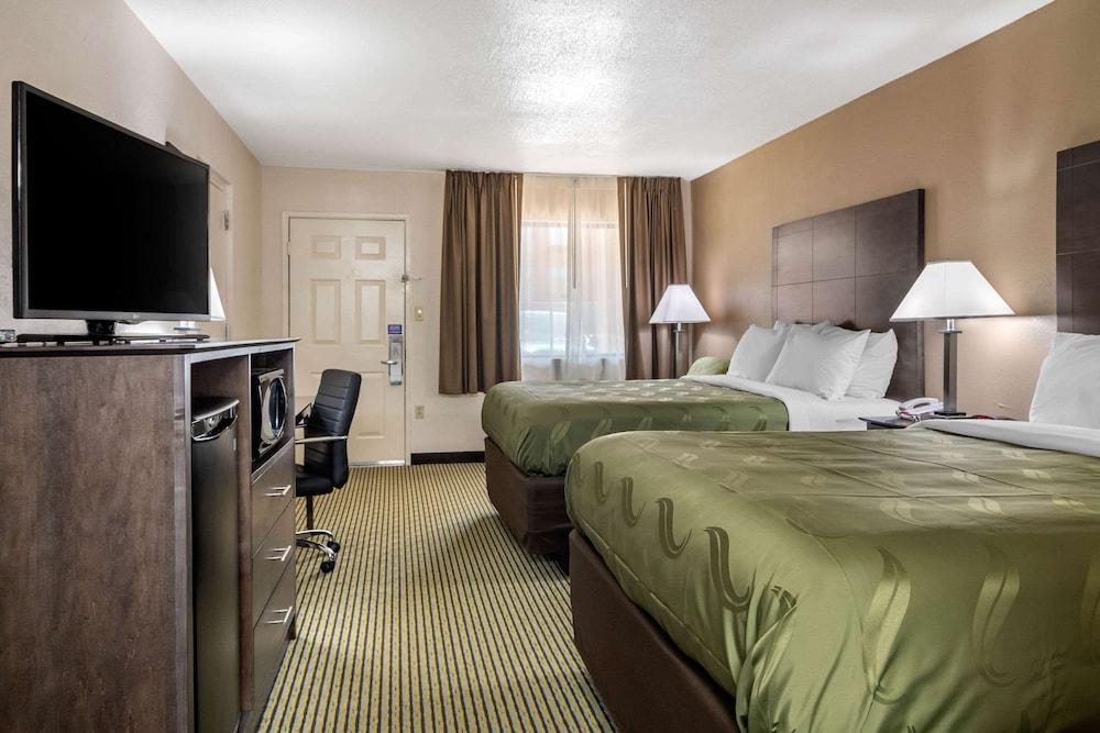 Quality Inn McDonough Atlanta South photo 11