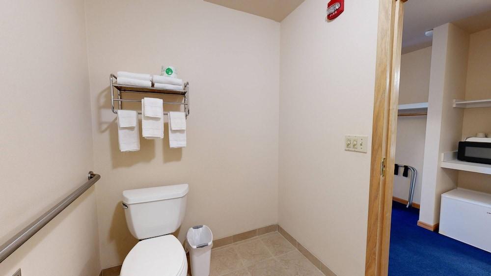 Western Executive Inn photo 12
