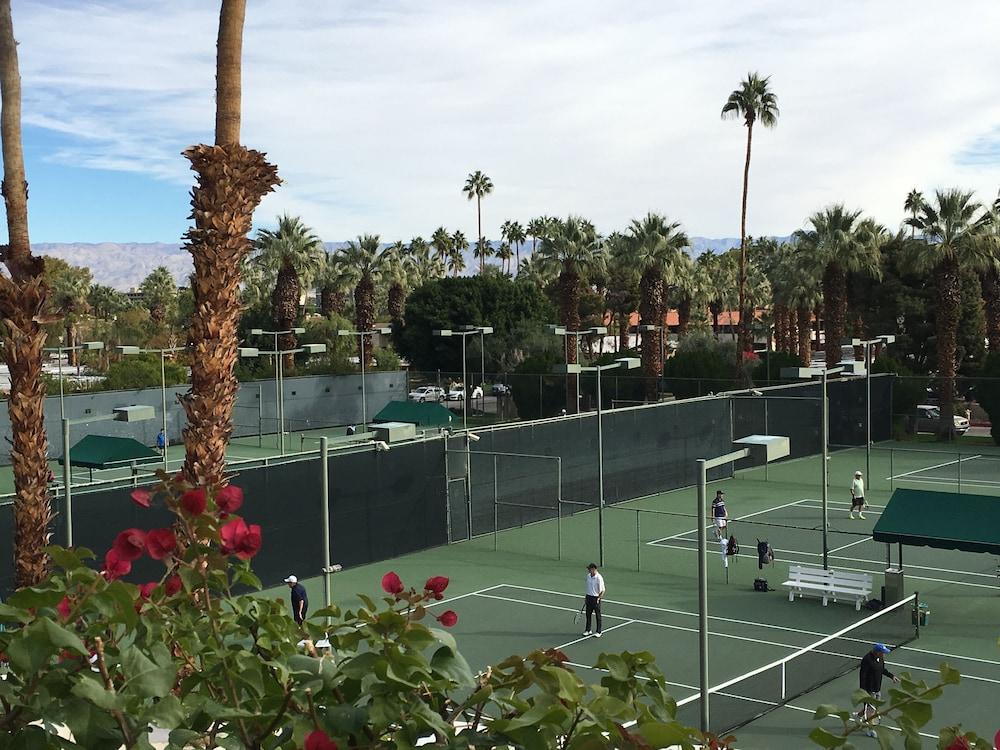 GetAways at Palm Springs Tennis Club photo 22