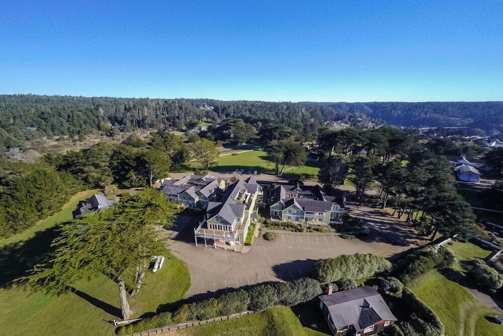 Hill House Inn photo 18