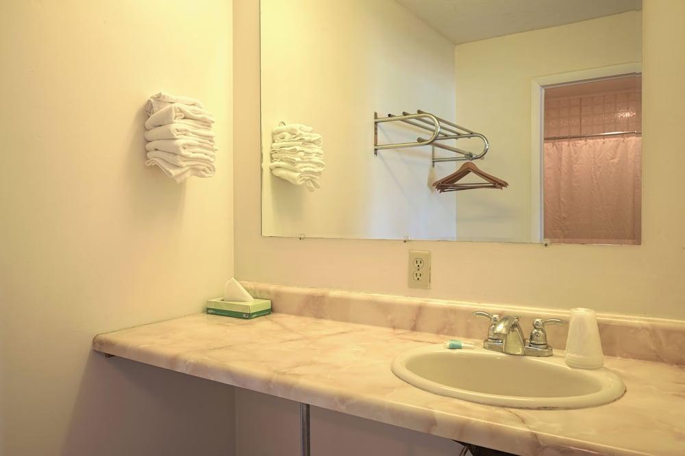 Circle Court Motel photo 5