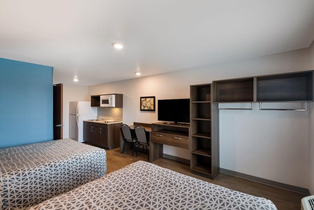 Woodspring Suites Austin Central photo 15