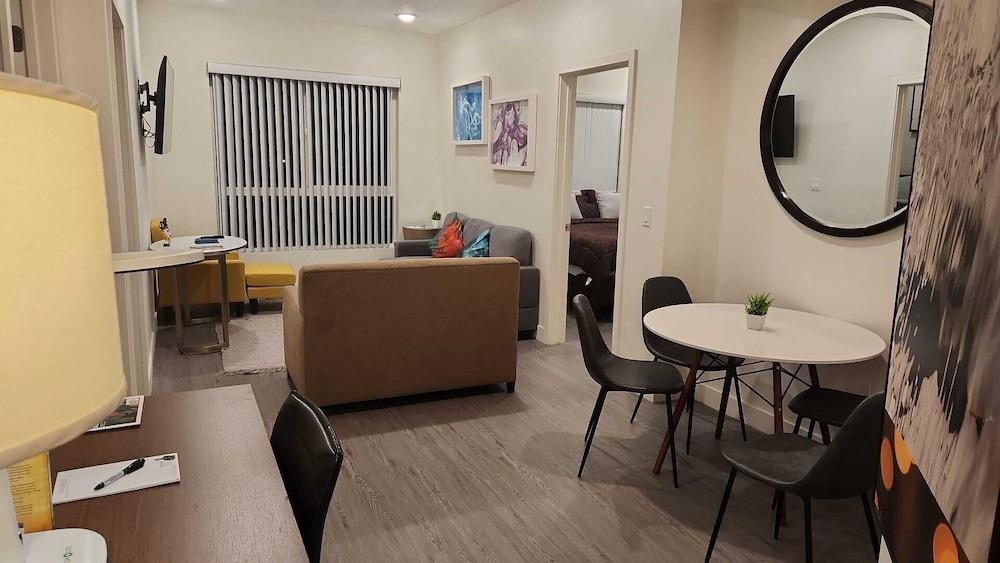 Urban Chic Apart-Hotels in Central LA photo 20