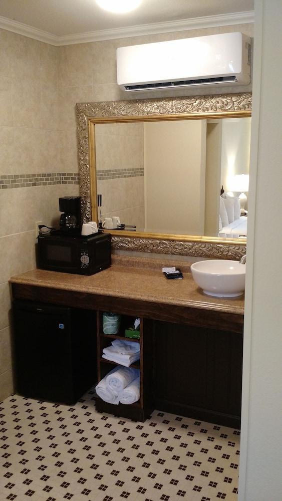 Townsend Gateway Inn photo 23