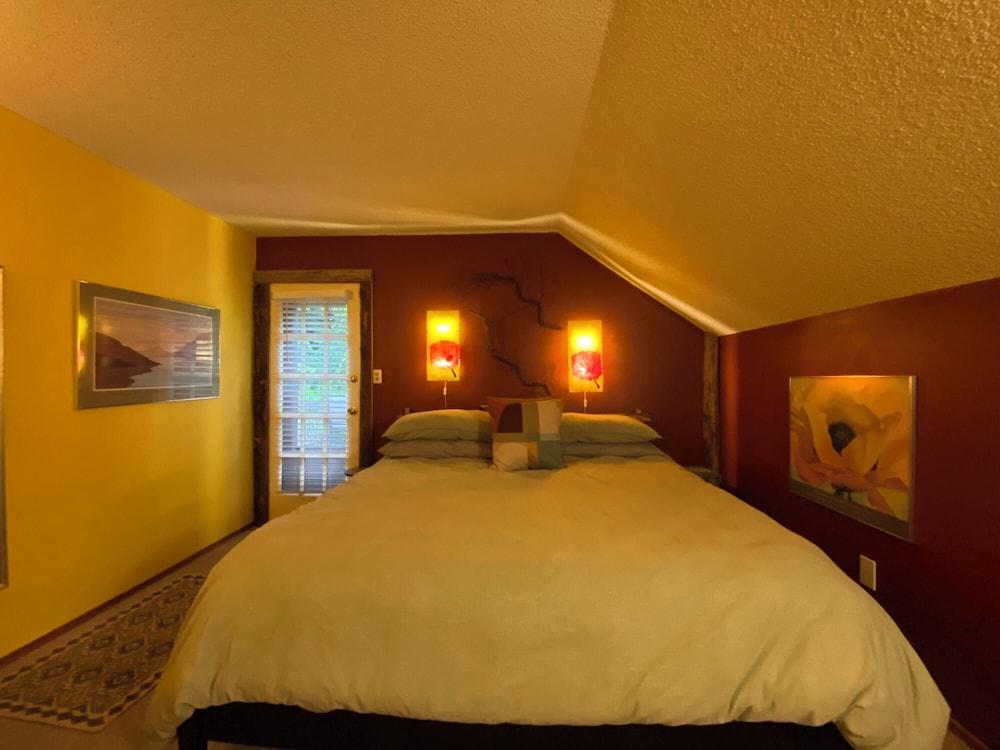 Manitou Lodge photo 28