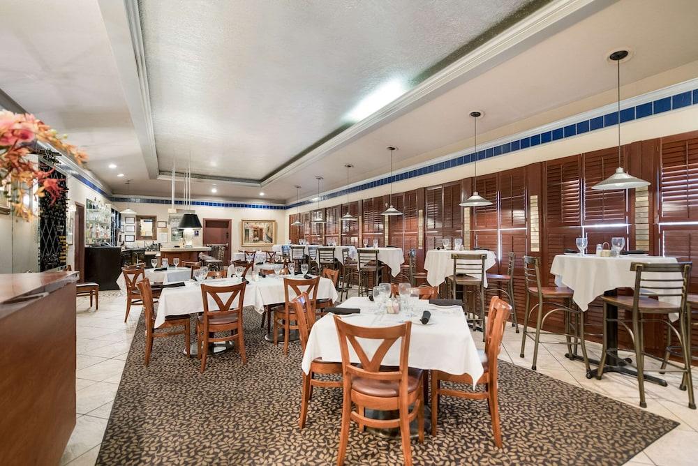 Quality Inn & Suites Lufkin photo 27