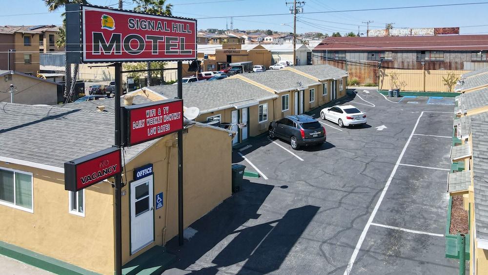SIGNAL HILL MOTEL photo 13