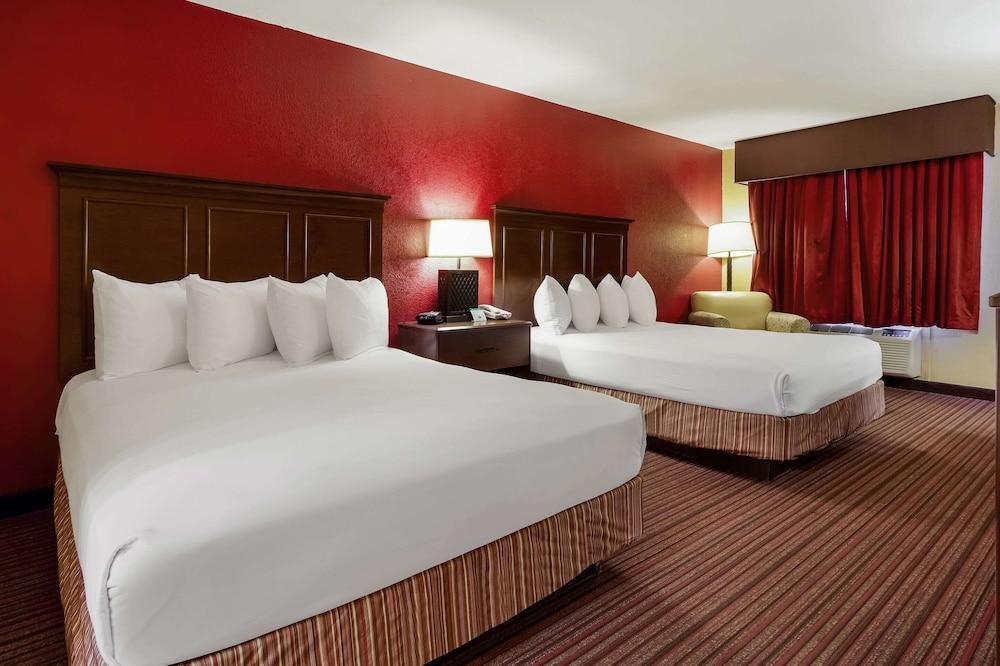 Quality Inn & Suites West Helena photo 5